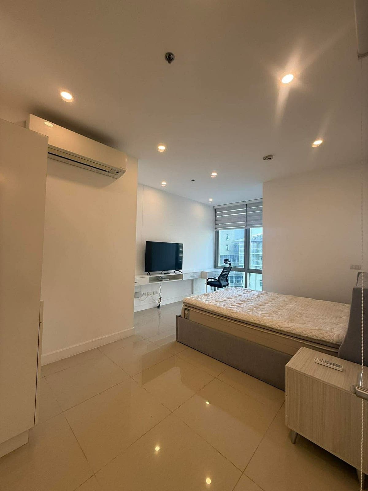 East Gallery Place, BGC for Rent - photo 11