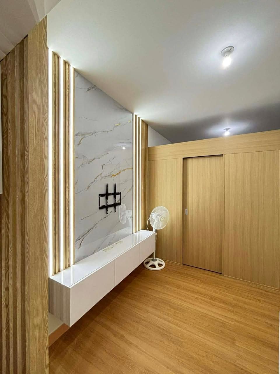 SEMI FURNISHED | 1-BEDROOM | FOR LONG TERM RENT - photo 1