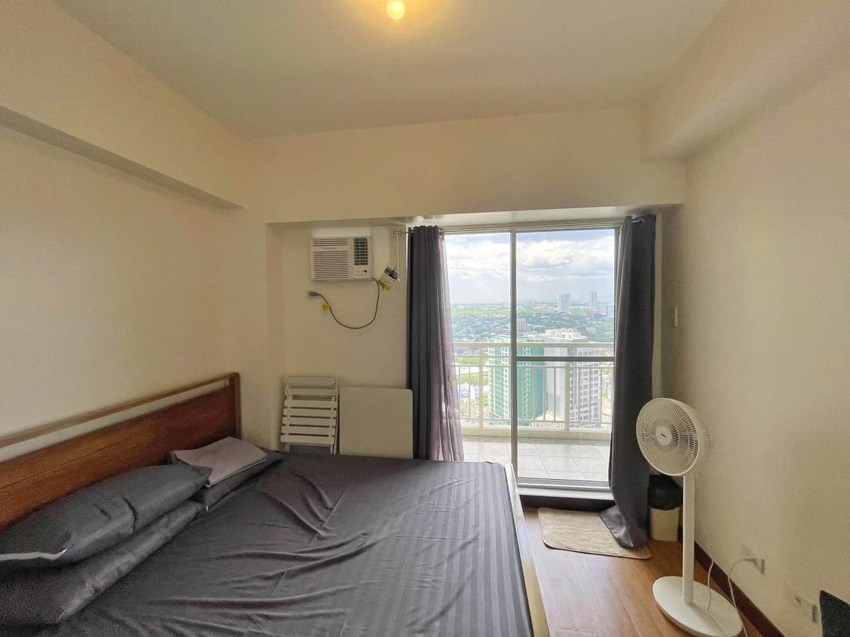 Condo for rent INFINA TOWERS QC - photo 1