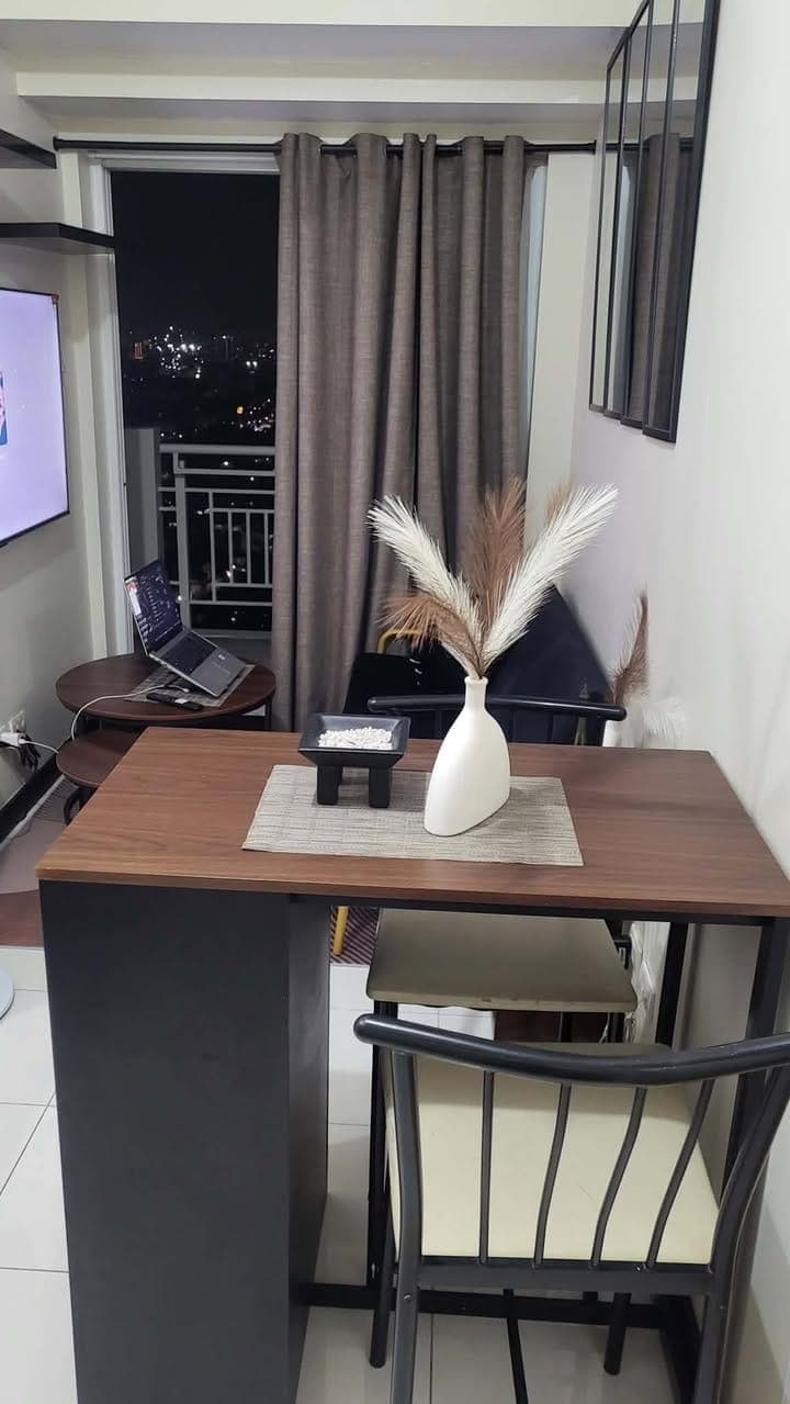 # **AVAILABLE ON MAY -OCTOBER 31 FOR 20K/MOS** - photo 3