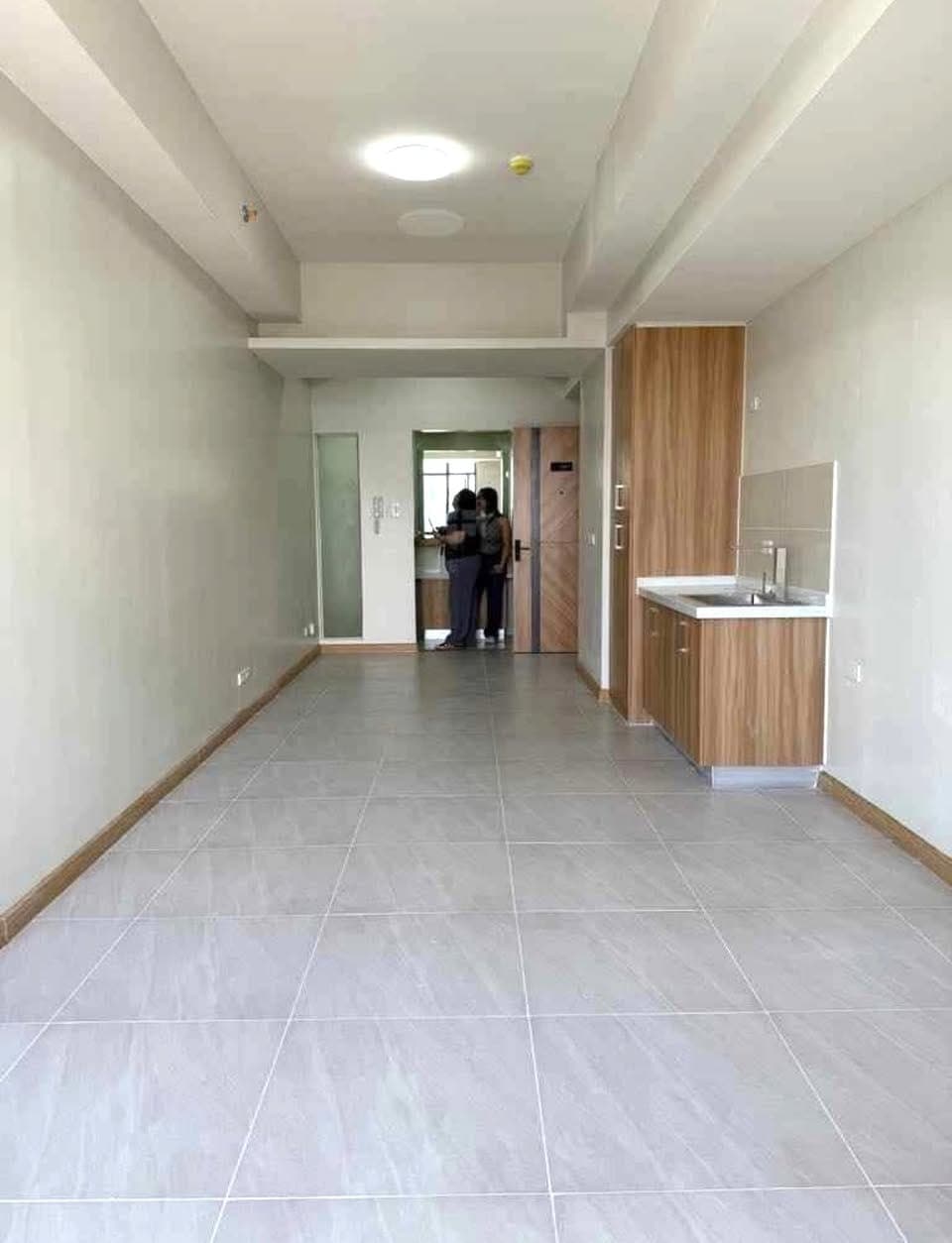 * **FOR RENT! Available now in Congressional Q.C.** - photo 2