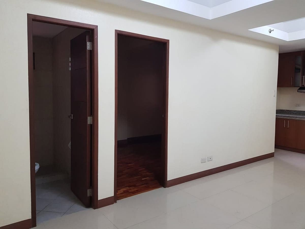 ANGELES PLACE- UNIT - 2E (1BR; 1TB) - 38 sqm - photo 5