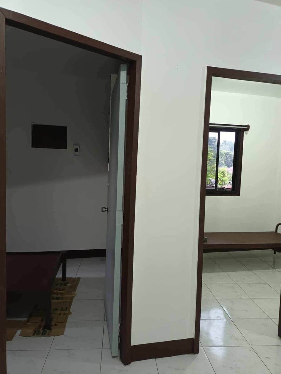 SEMIFURNISHED APARTMENT FOR RENT - photo 2