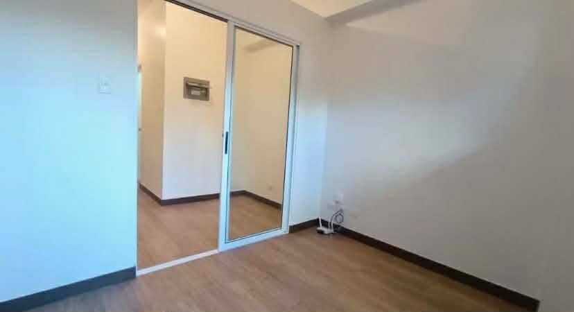 📍FOR RENT: 1BR Bare Unit - photo 5