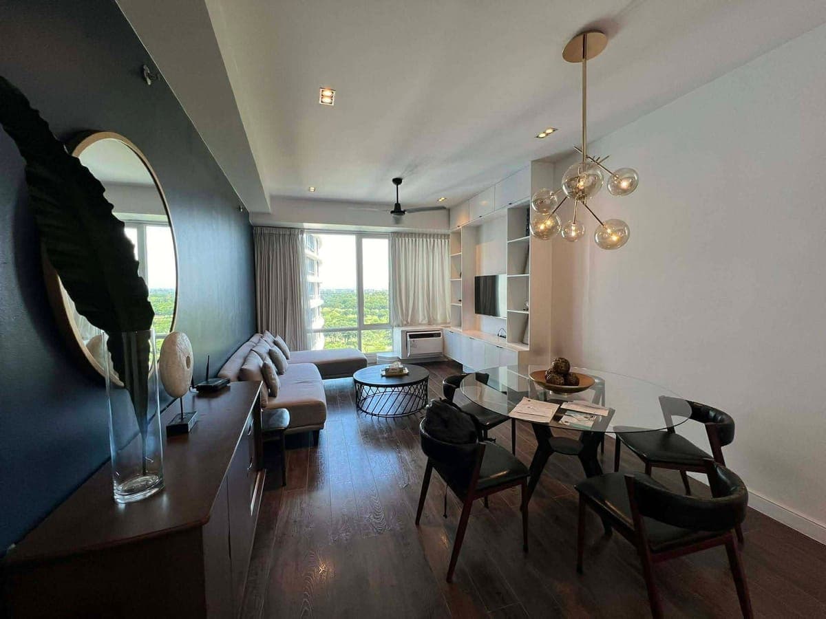 FOR LEASE: - photo 1