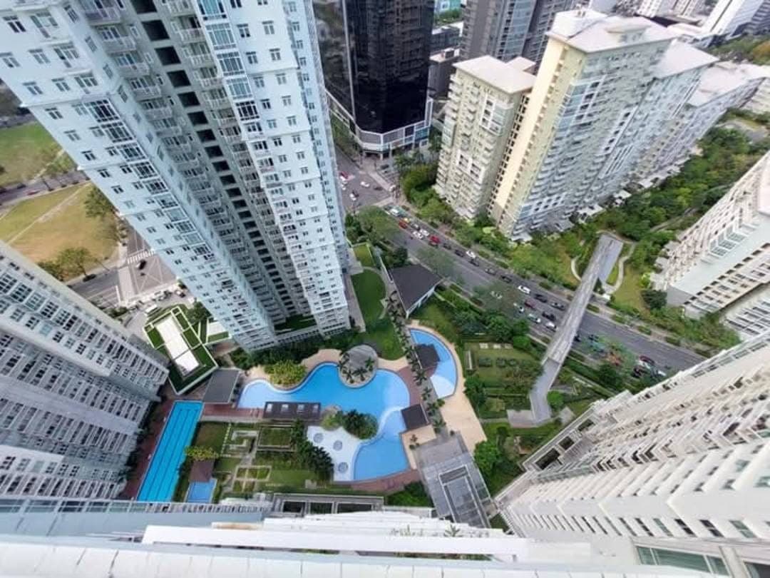 3 Bedroom w/ Parking Serendra 2 Red Oak Tower - photo 13