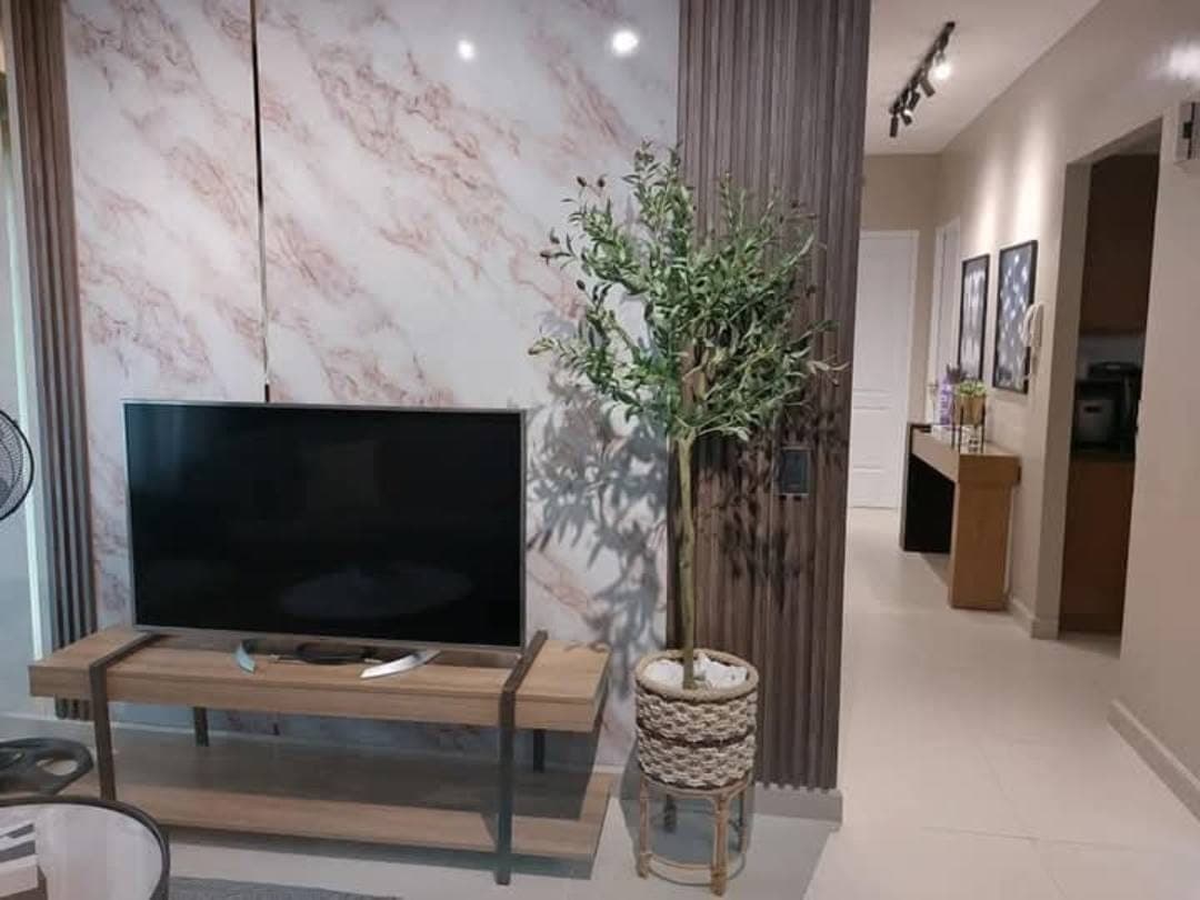 3 Bedroom w/ Parking Serendra 2 Red Oak Tower - photo 21