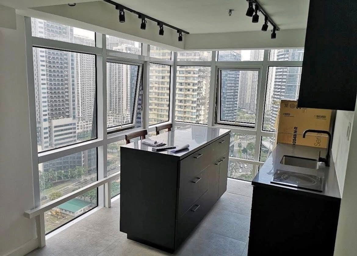 For Lease: Furnished 2 Bedroom Loft type Corner Unit at Fort Victoria, BGC - photo 1