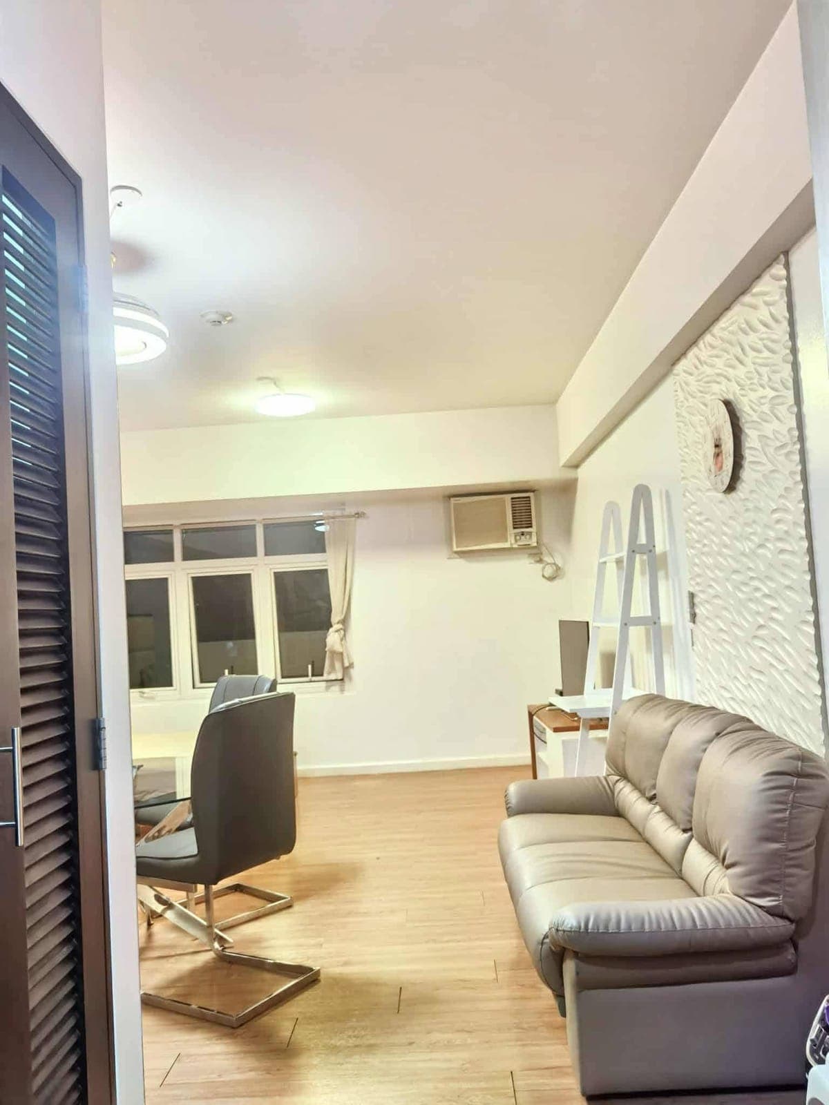 FOR RENT - photo 2
