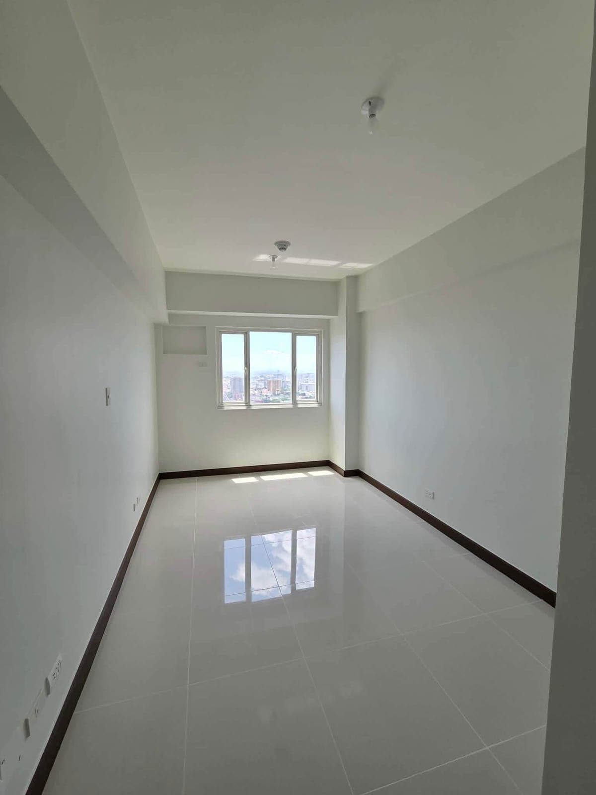 Quantum Residences (Tower 1) - photo 4