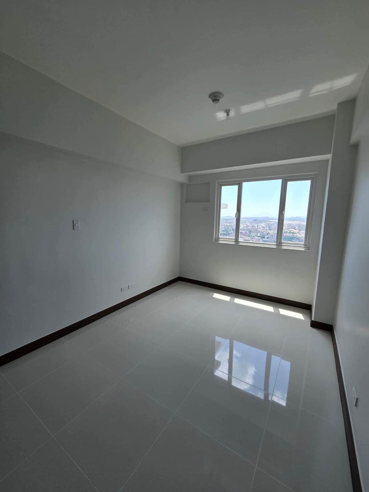 Quantum Residences (Tower 1) - photo 6