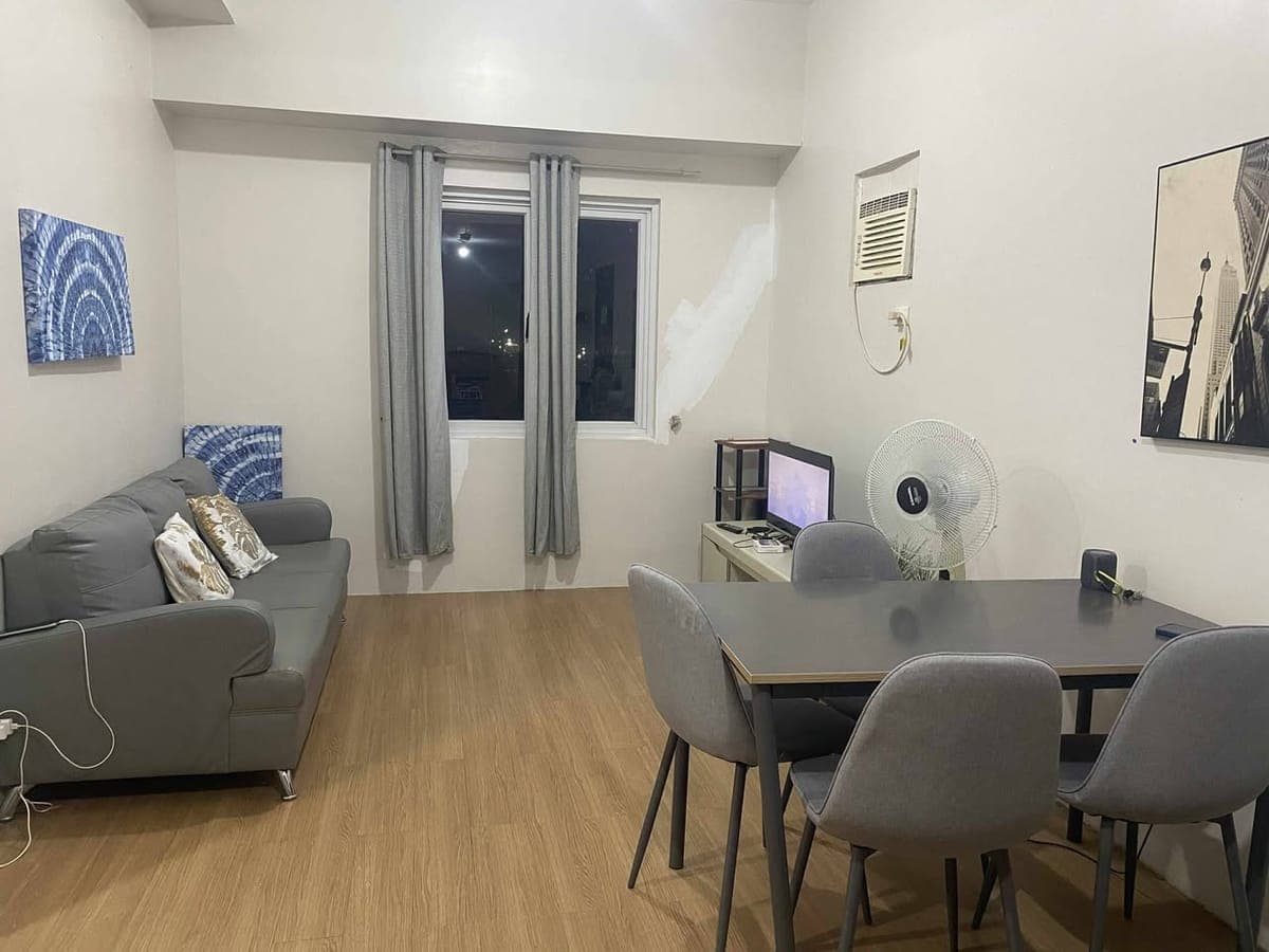 𝗔𝗩𝗔𝗜𝗟𝗔𝗕𝗟𝗘 𝗙𝗢𝗥 𝗥𝗘𝗡𝗧 in one of Downtown CDO’s prime locations — ready for move-in! - photo 1