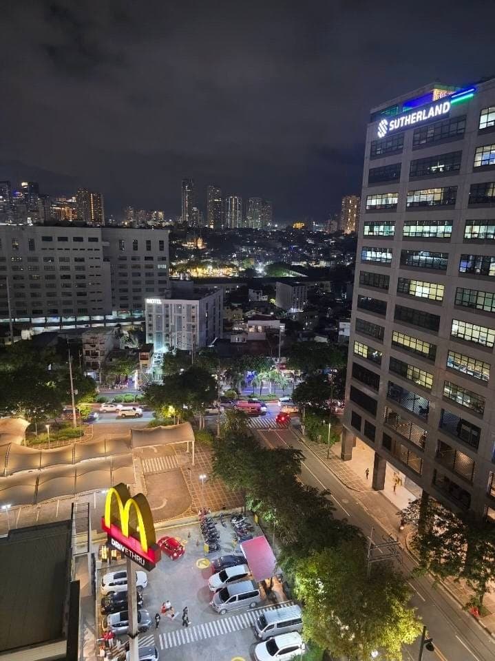 Avida 9th Ave T1 - 32k per month inclusive Dues - photo 3