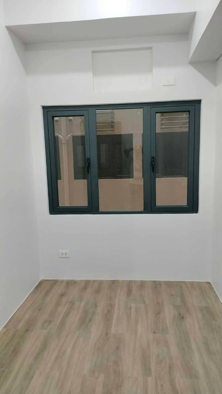 For Rent: 1BR, Condo BARE - photo 2