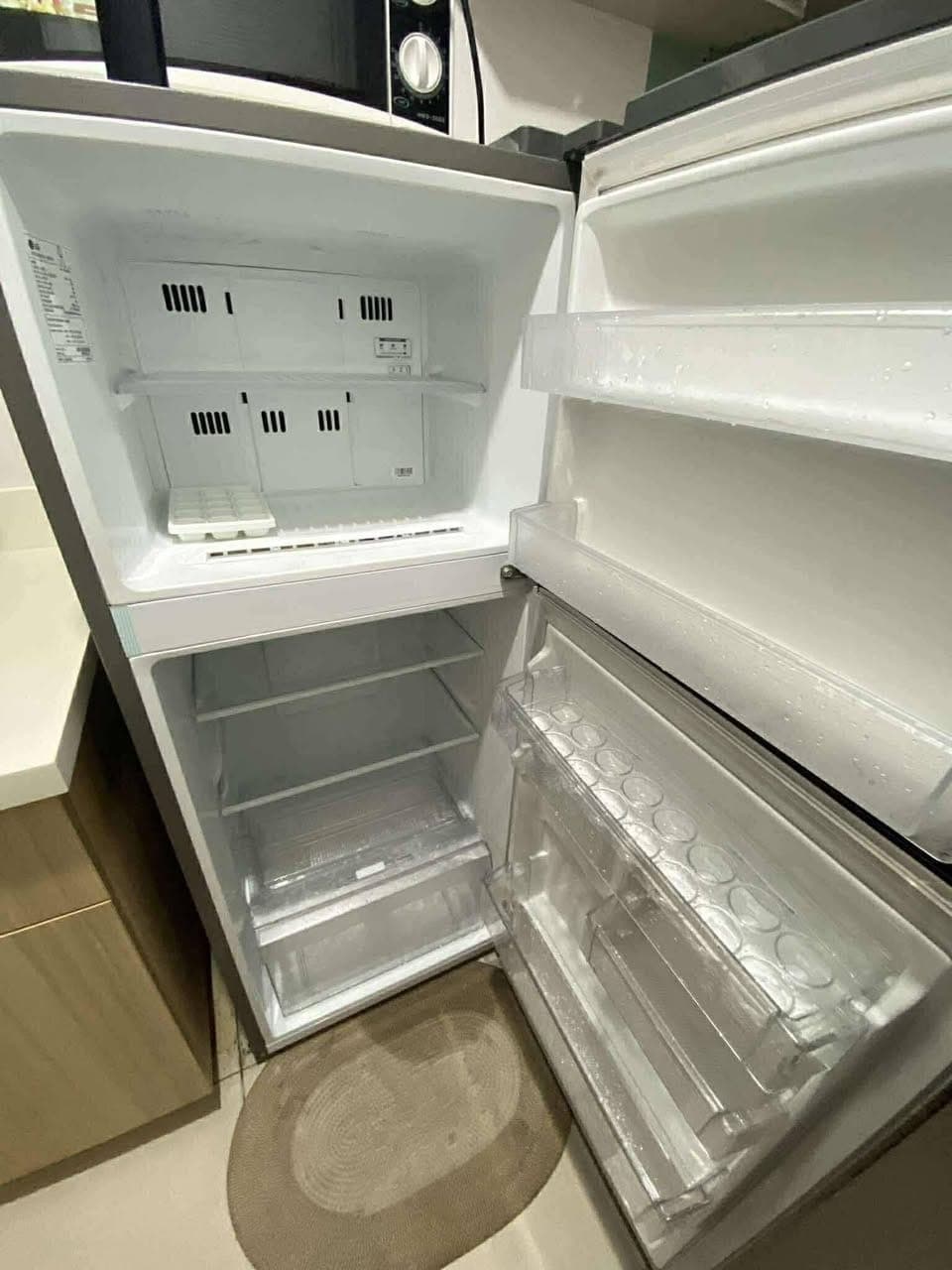 FOR RENT: ₱15,000/month. | Inclusive association dues - photo 2