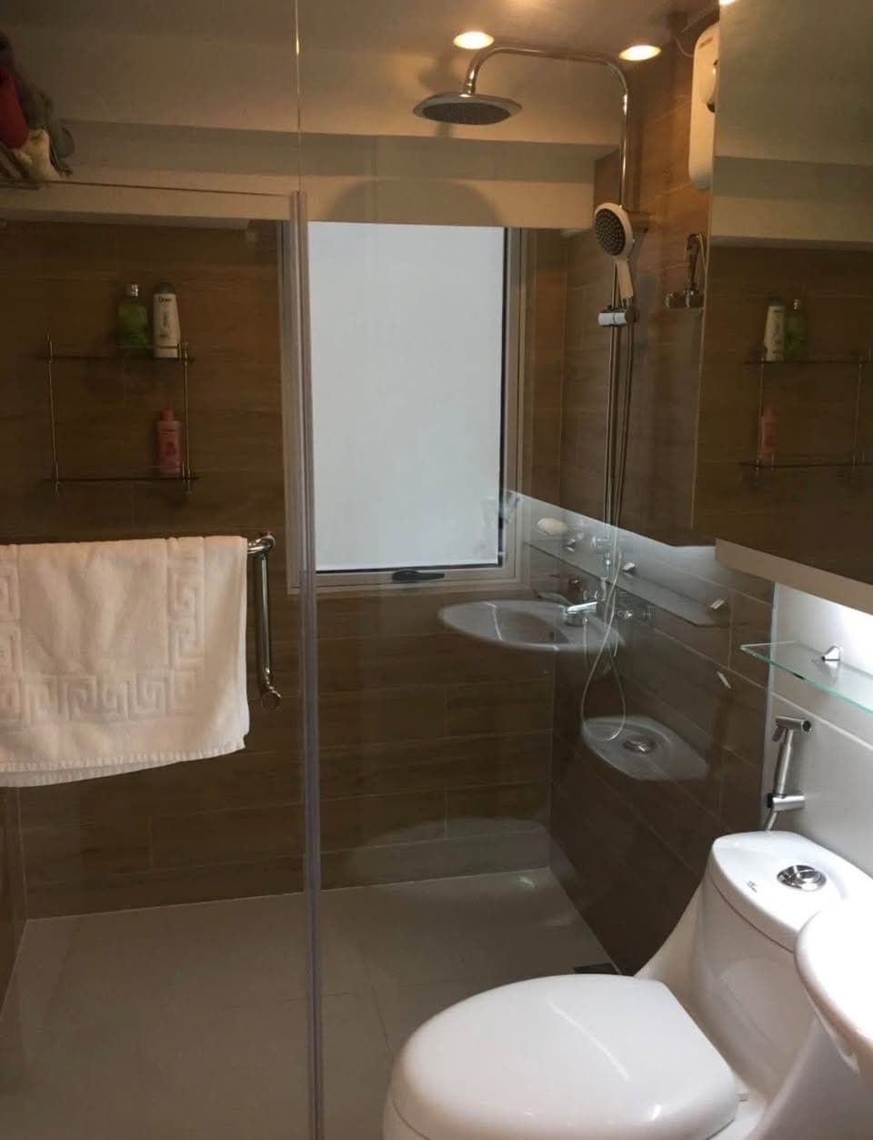For Lease & For Sale: Fully Furnished and 1 BR at Fort Victoria, BGC, Taguig City - photo 4