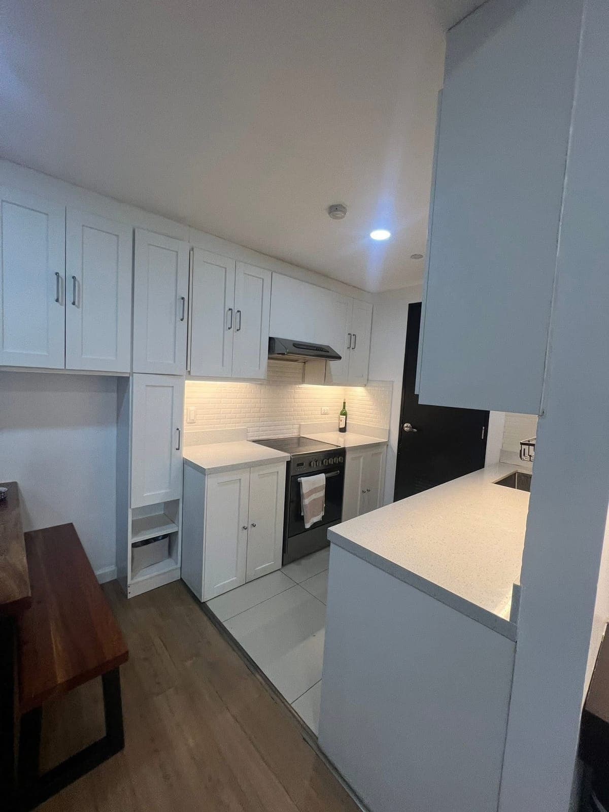 FOR RENT: 1BR Fully Furnished in BGC – Two Serendra (Meranti Tower) - photo 1