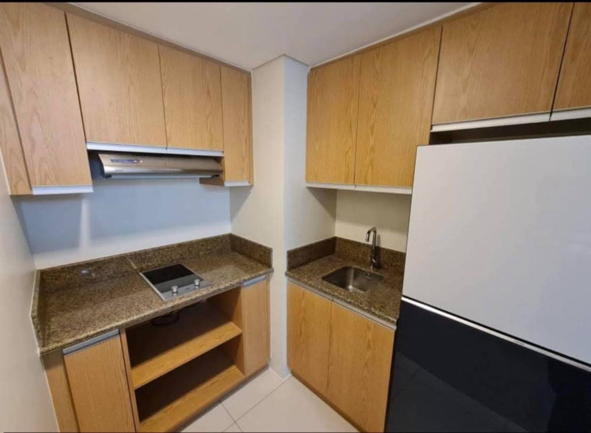 For Rent 1br in Times Square West - photo 3