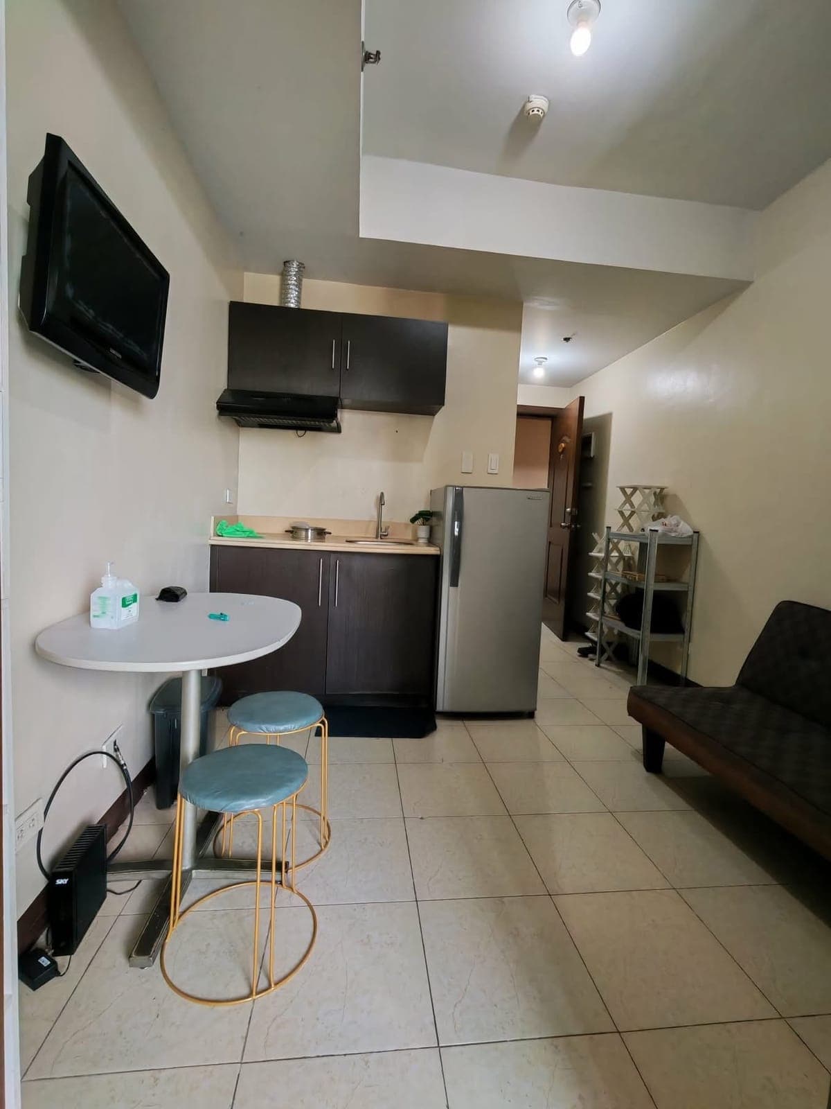 𝗔𝗳𝗳𝗼𝗿𝗱𝗮𝗯𝗹𝗲 𝗨𝗻𝗶𝘁 𝗙𝗼𝗿 𝗟𝗲𝗮𝘀𝗲 𝗮𝘁 𝗥𝗶𝗱𝗴𝗲𝘄𝗼𝗼𝗱 𝗧𝗼𝘄𝗲𝗿𝘀, 𝗧𝗮𝗴𝘂𝗶𝗴 𝗖𝗶𝘁𝘆 - photo 6