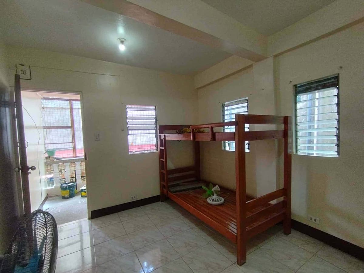 Room for Rent - photo 2