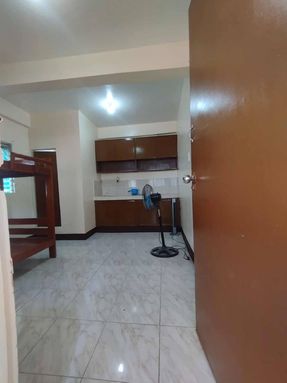 Room for Rent - photo 3