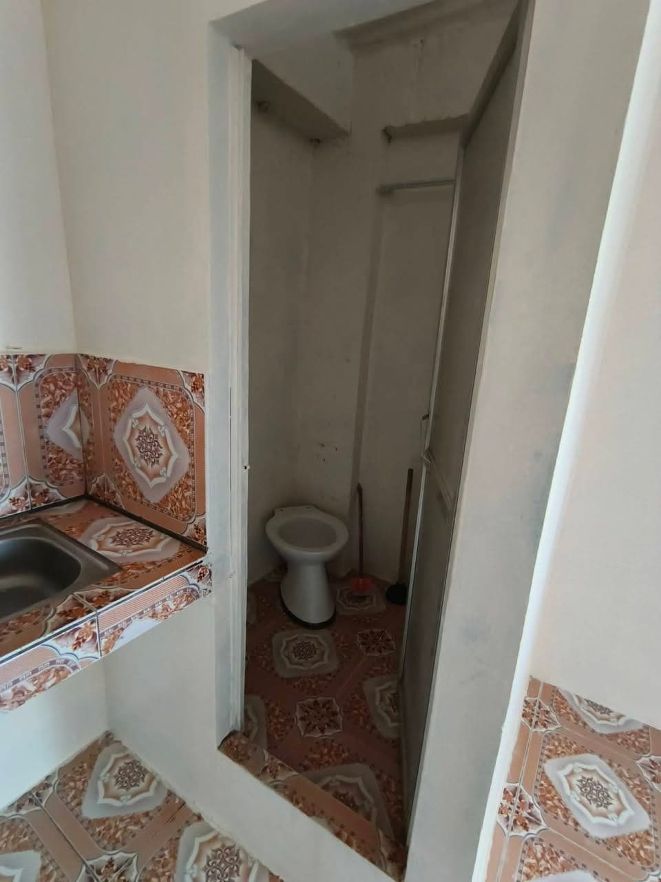 Apartment for Rent - Studio Type 2nd Flr - photo 5