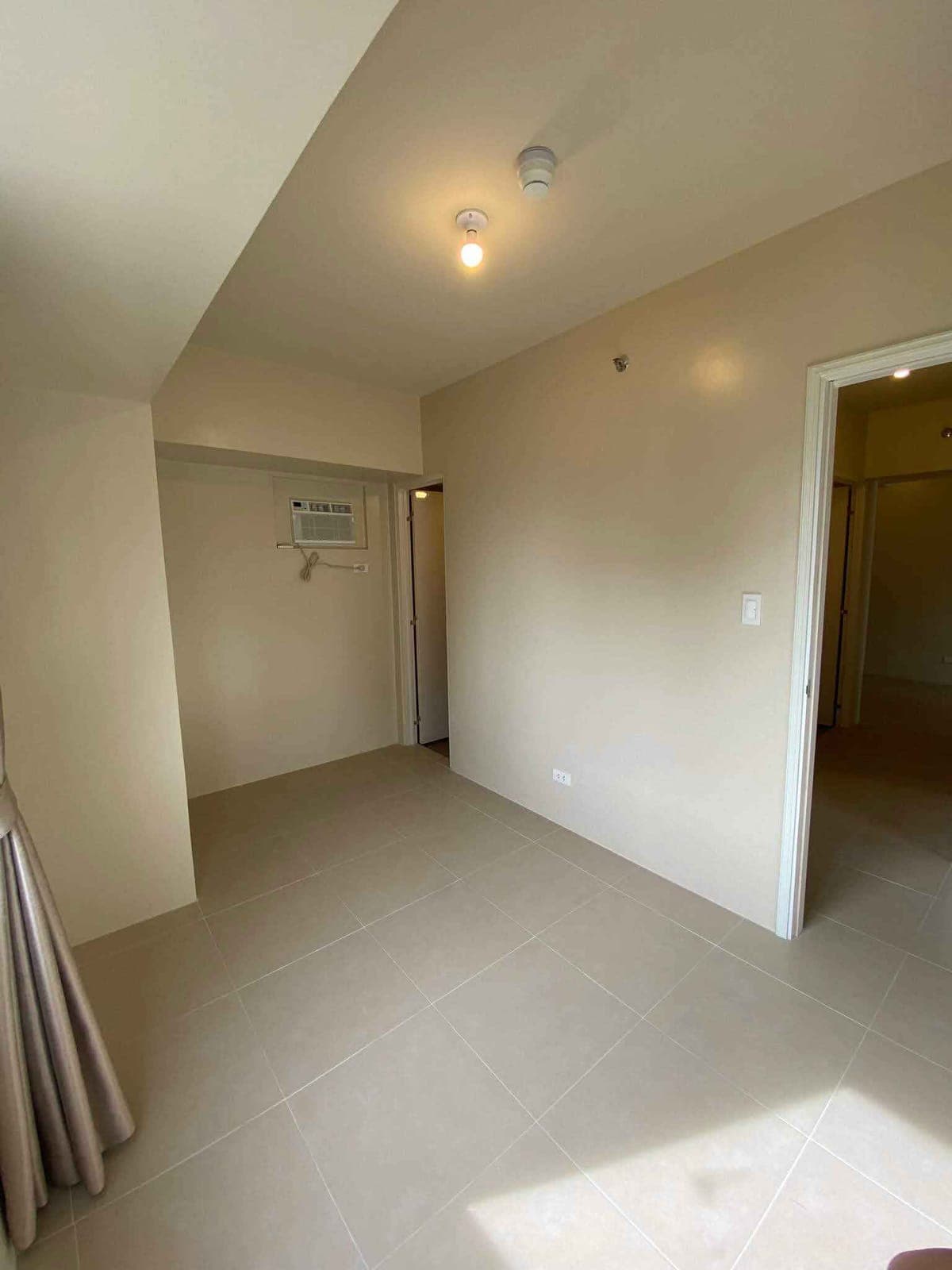 For Rent  at Avida turf  bgc tower 2 - photo 2