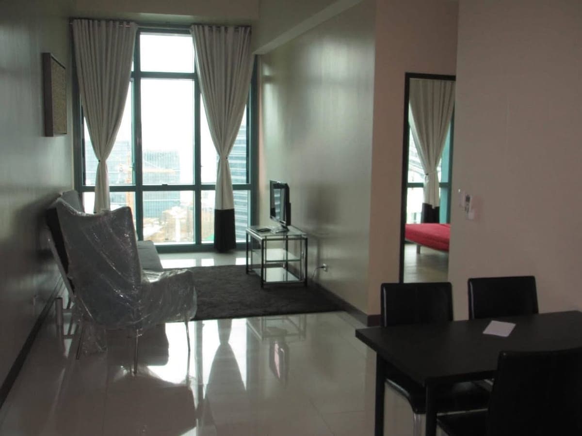 For Lease: Fully Furnished 2BR unit at 8 Forbestown, BGC - photo 2