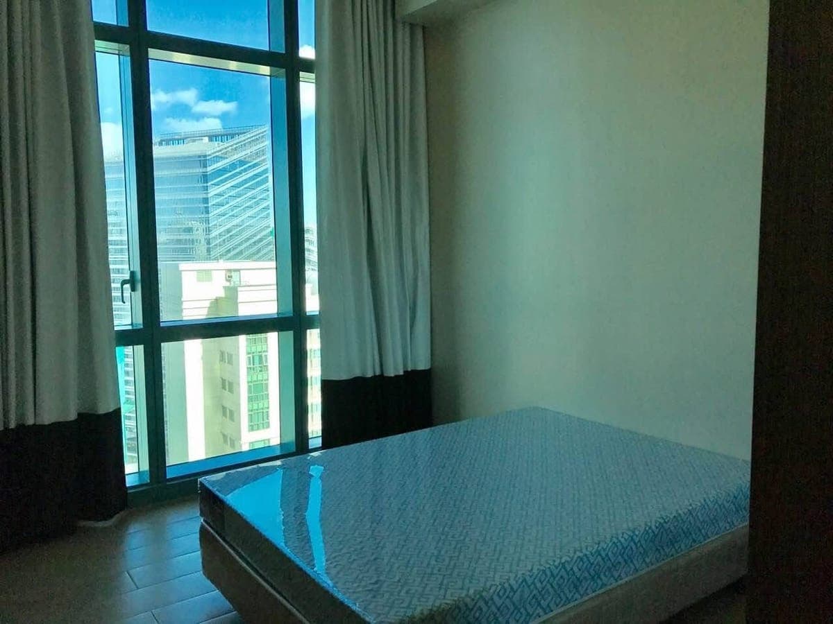 For Lease: Fully Furnished 2BR unit at 8 Forbestown, BGC - photo 4