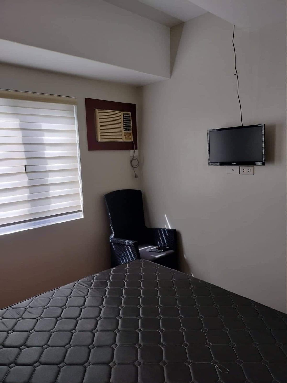 🟢 FOR LEASE - photo 1