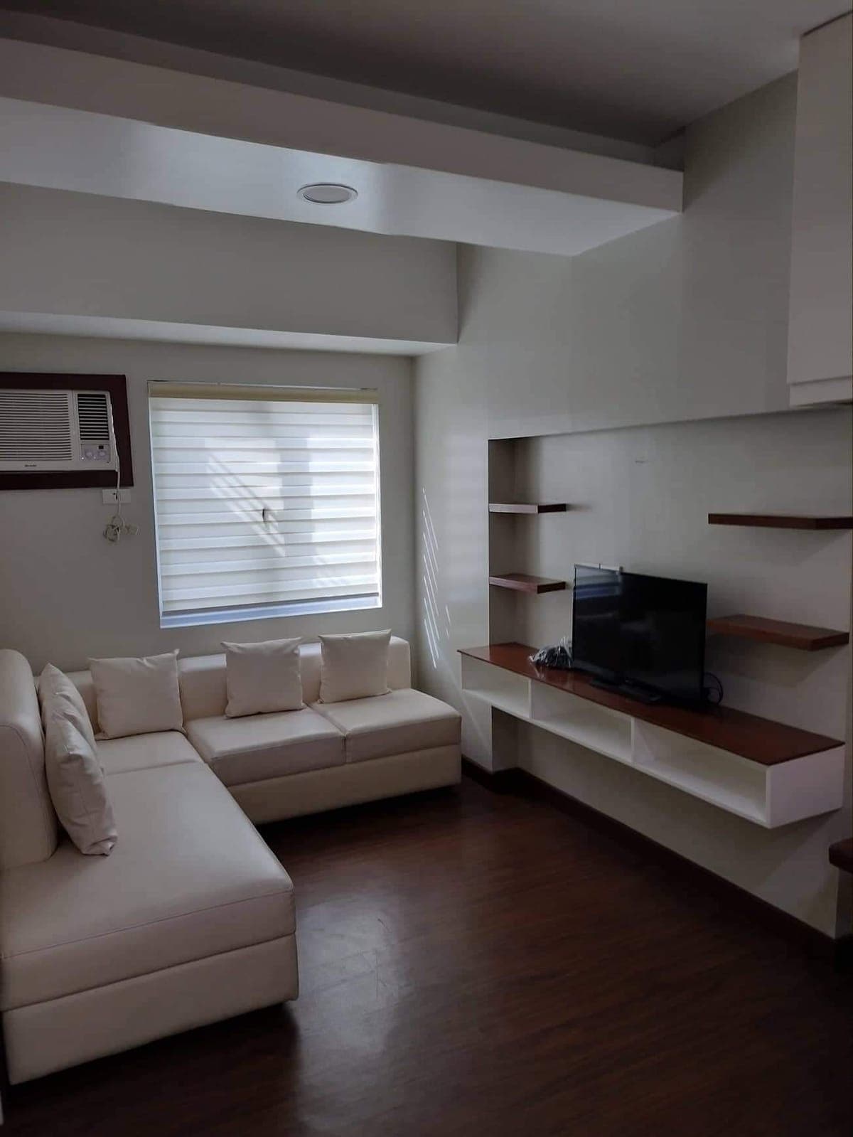 🟢 FOR LEASE - photo 6