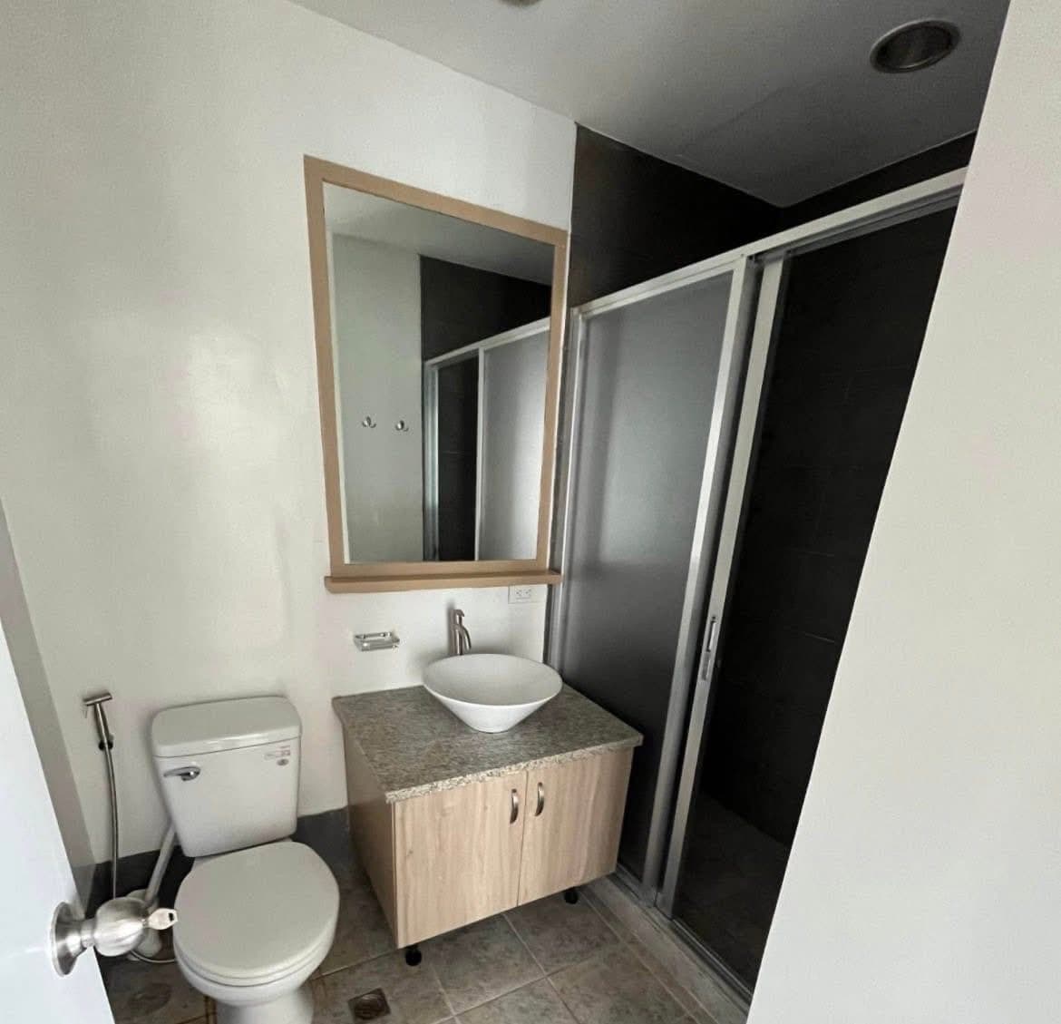 For Lease: Fully Furnished 2 BR at Kensington Place BGC, Taguig City - photo 4