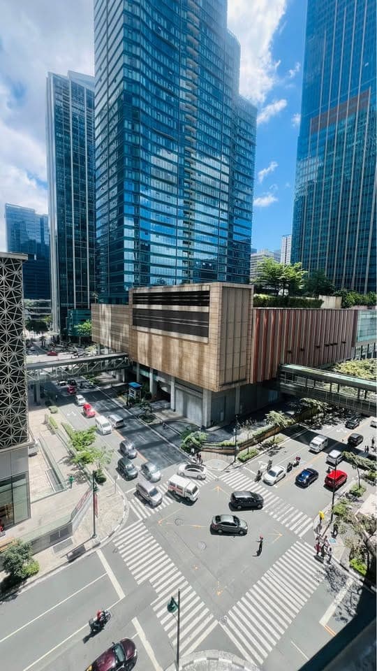 FOR LEASE - Central Parkwest - photo 7