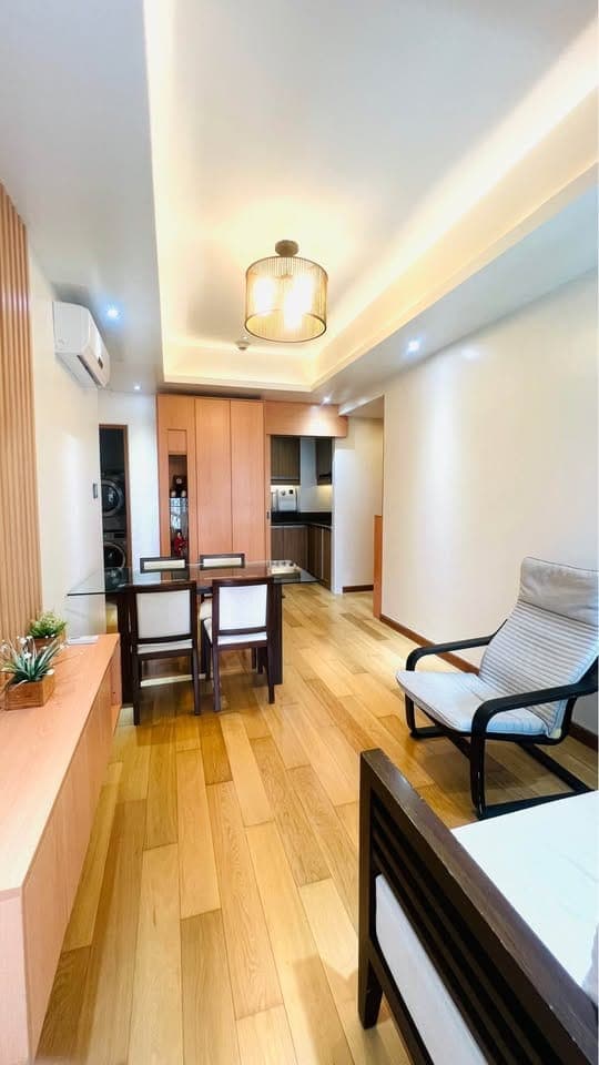 FOR LEASE - Central Parkwest - photo 8