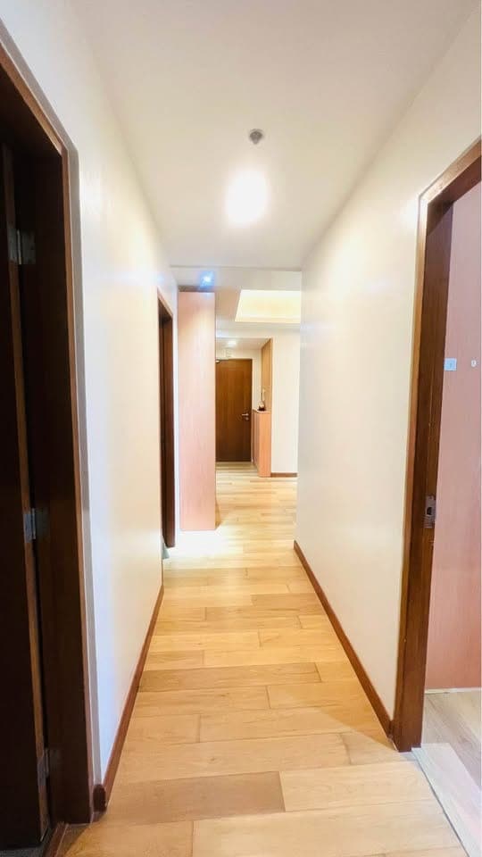 FOR LEASE - Central Parkwest - photo 9