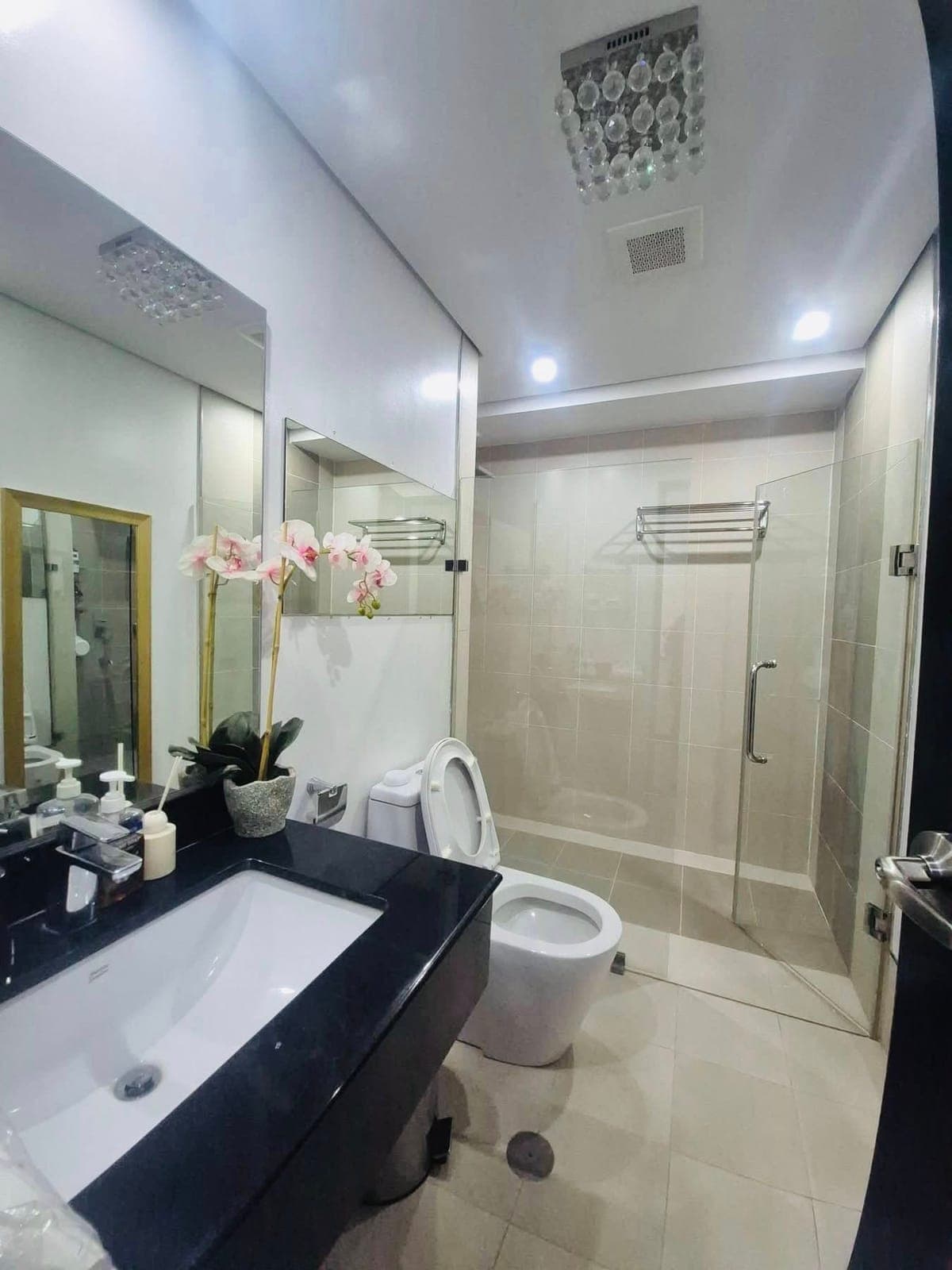 𝐉𝐮𝐬𝐭 𝐋𝐢𝐬𝐭𝐞𝐝‼️ - photo 1