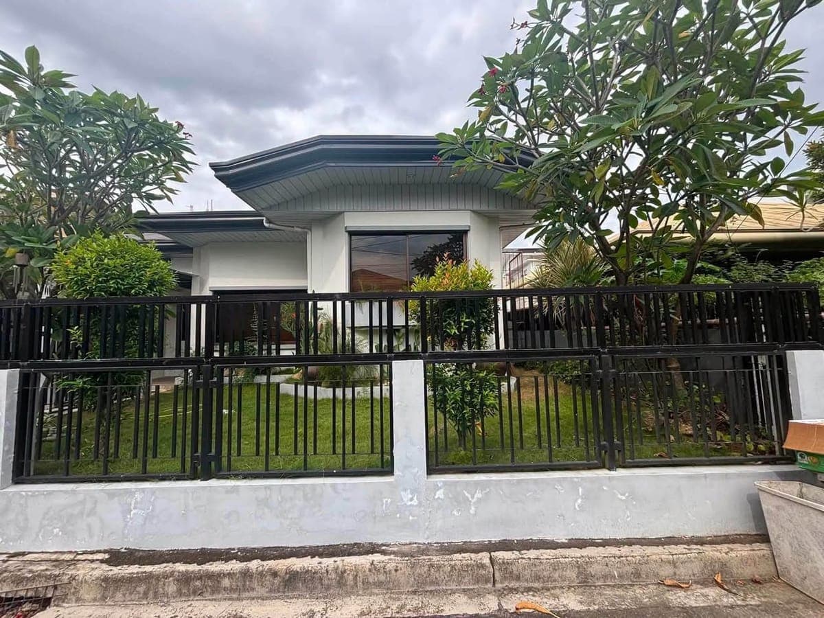HOUSE FOR RENT | EXCLUSIVE SUBDIVISION IN MANDAUE CITY ‼️ - photo 1