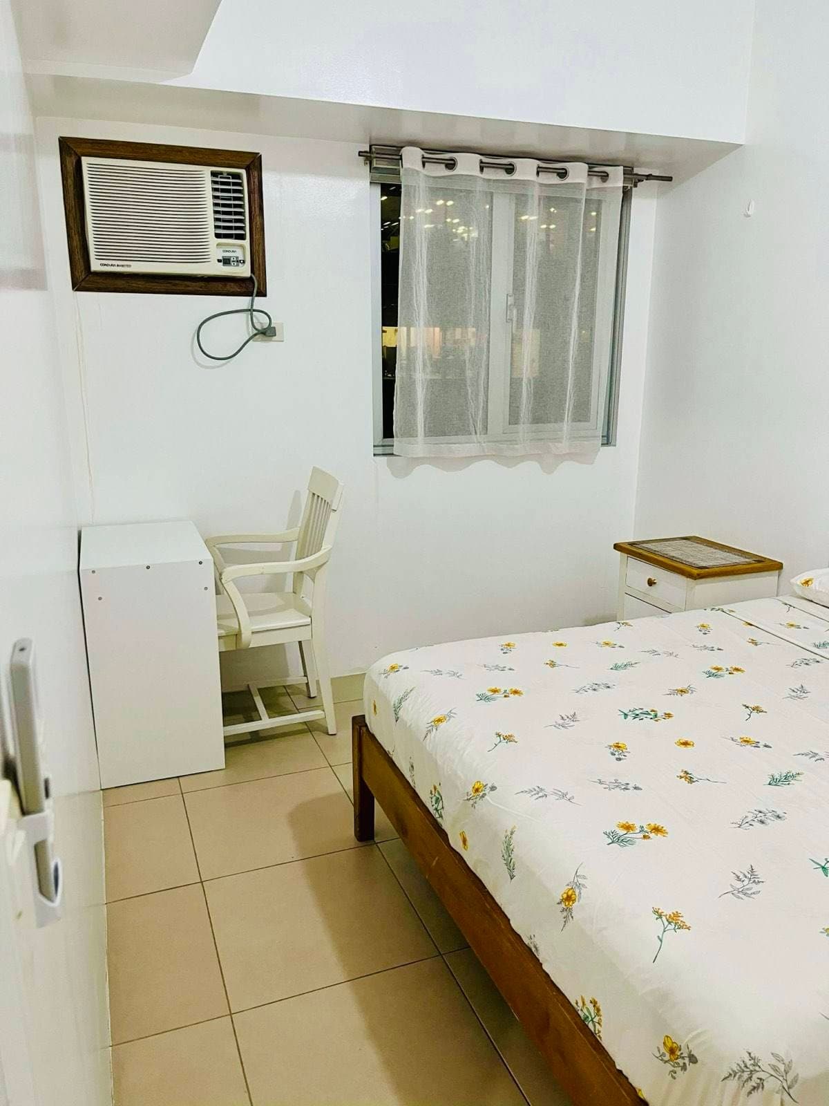 FOR LEASE! - photo 1