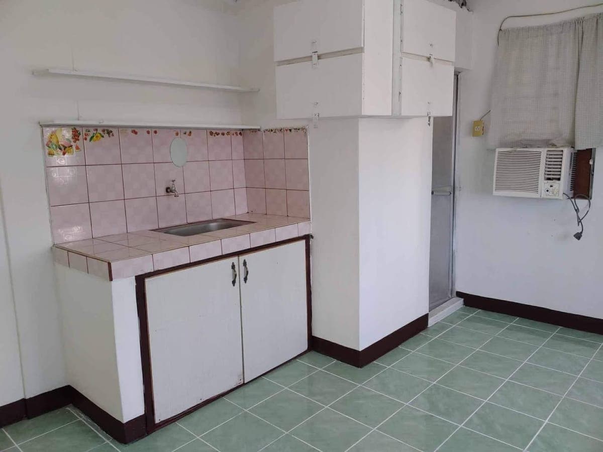 Semi- furnished Studio apartment for Rent RUSH!!! - photo 3