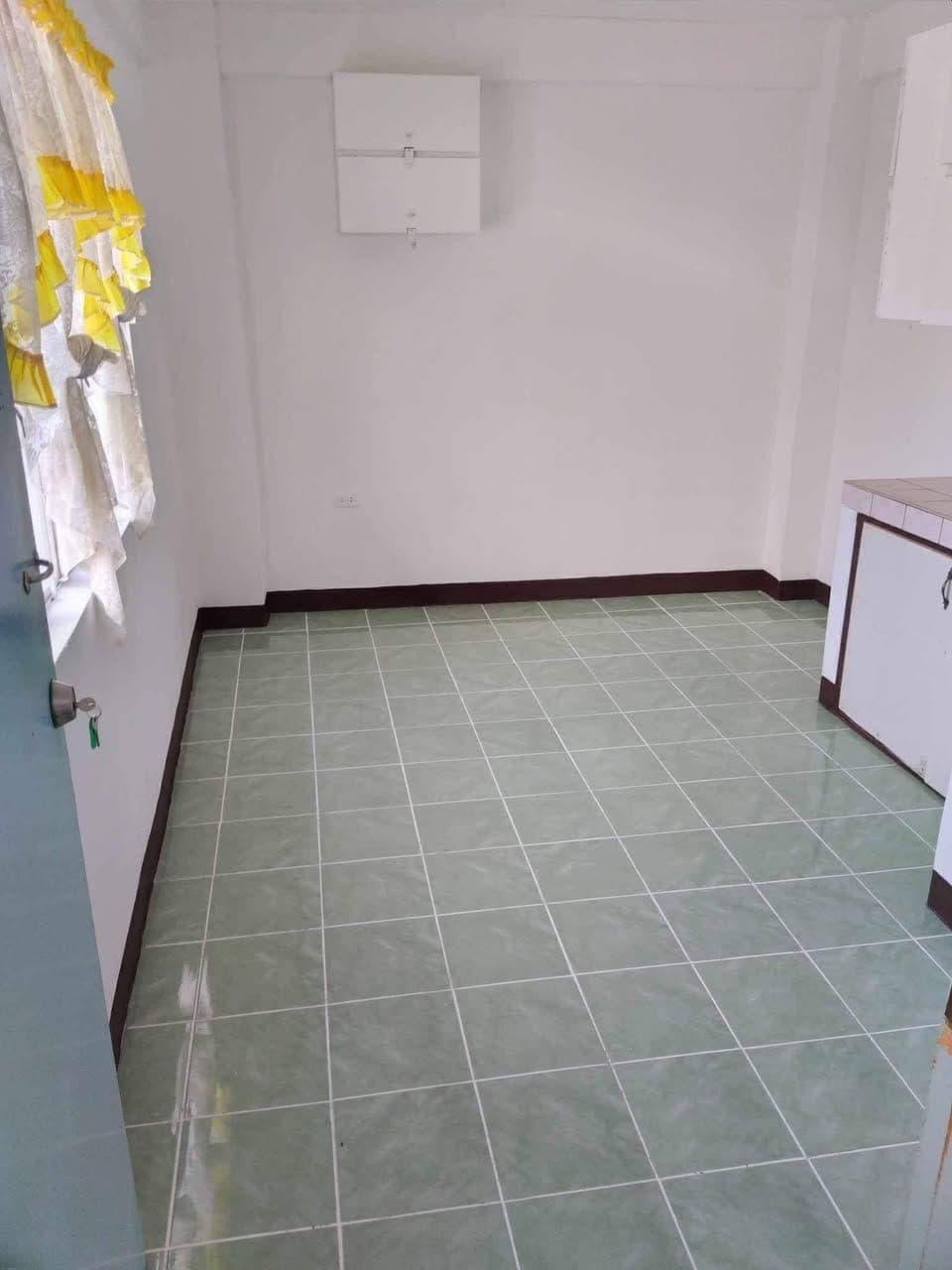 Semi- furnished Studio apartment for Rent RUSH!!! - photo 4