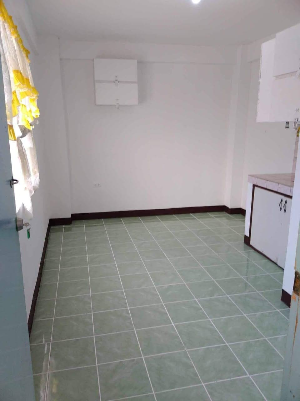 Semi- furnished Studio apartment for Rent RUSH!!! - photo 5