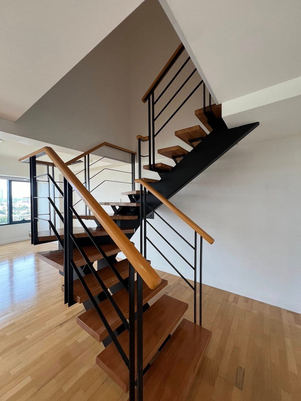 Three bedroom (3br) Unfurnished unit or Semi furnished for rent/lease in One Rockwell West tower, Rockwell Makati City - photo 11