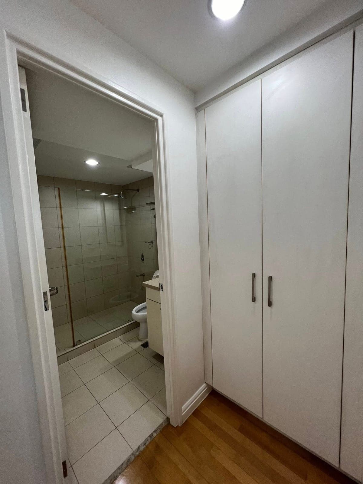 Three bedroom (3br) Unfurnished unit or Semi furnished for rent/lease in One Rockwell West tower, Rockwell Makati City - photo 5