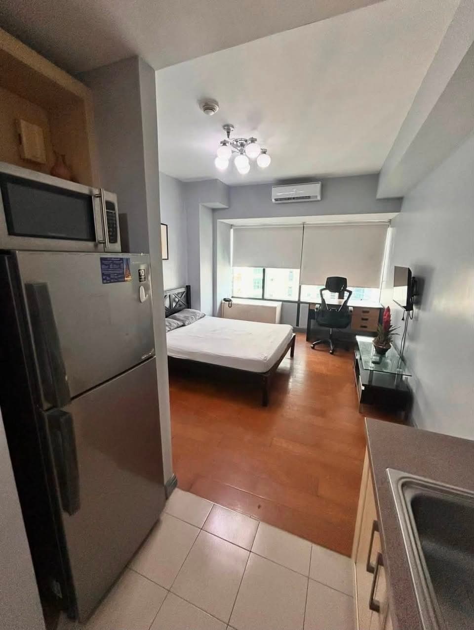 ONE ROCKWELL Makati unit ForRent - photo 2
