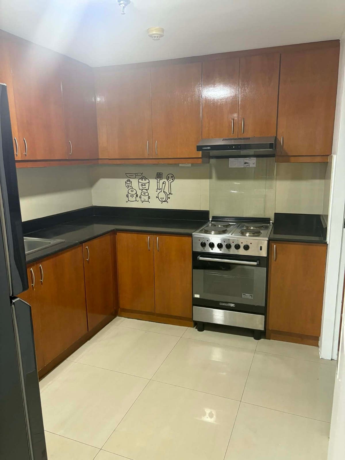 FOR LEASE: - photo 18