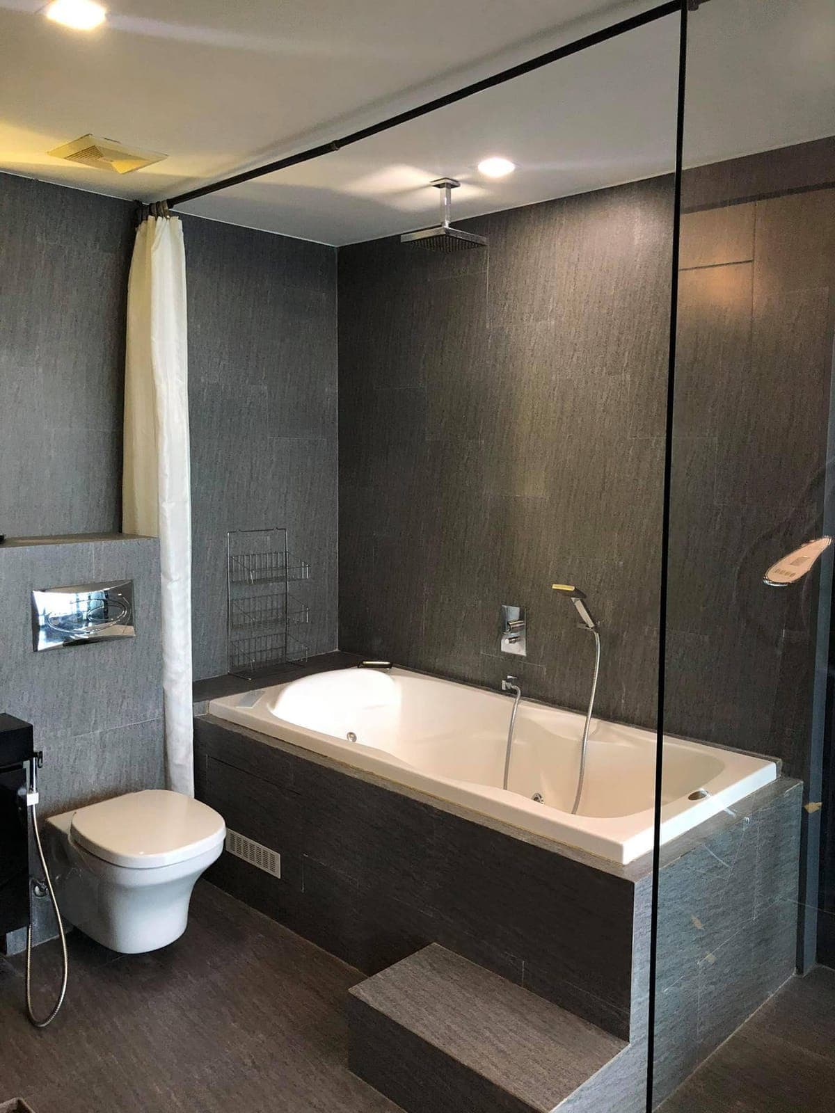 FOR RENT: Bellagio tower One - photo 1