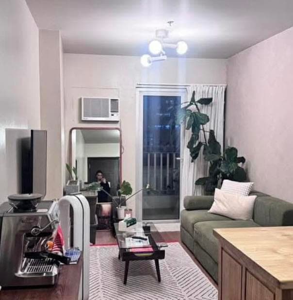 🏢 FOR RENT: 1BR w/ Balcony – Avida Turf T2 (Amenity Level) - photo 1