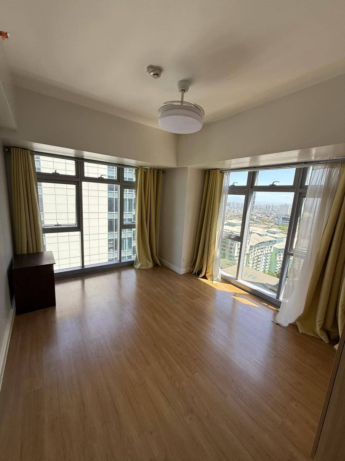 For lease: - photo 1