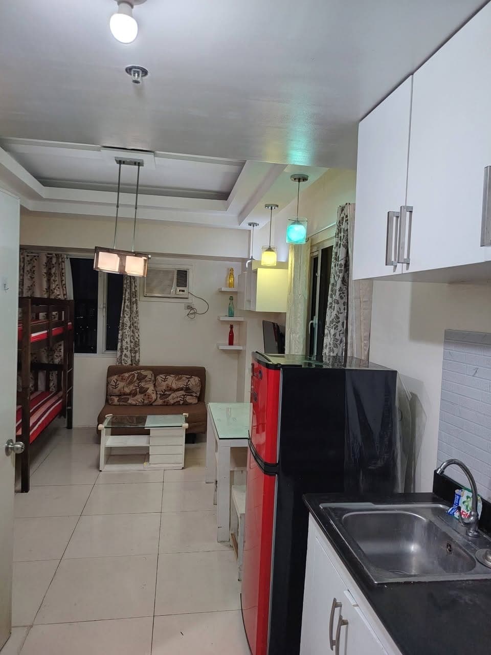 SMDC SUN RESIDENCES  is located along España Boulevard corner Mayon Street, Brgy. Sta. Teresita, Quezon City. - photo 1