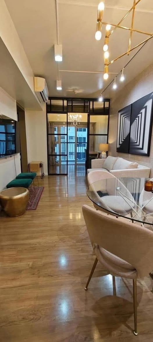 For Lease: Fully furnished 1 BR in One Maridien, BGC, Taguig City - photo 1